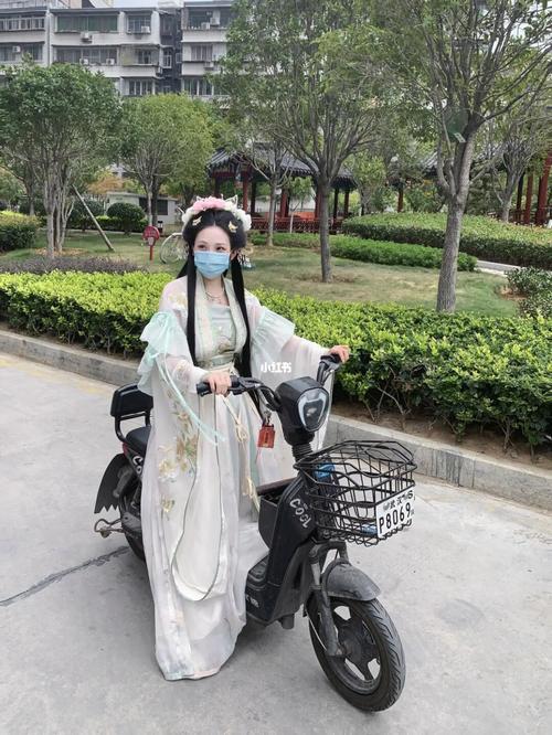 怎么看待汉服出行这个词 - 如何看待汉服出街  第5张